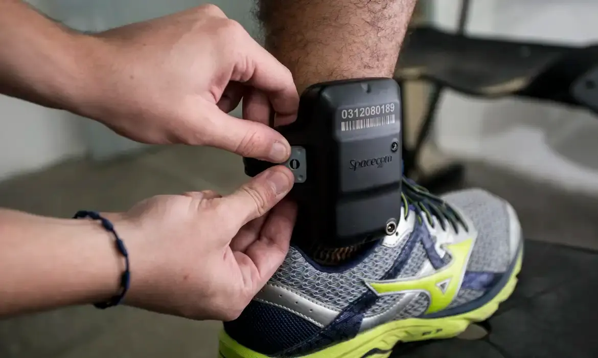 Câmara aprova aumento de prisão temporária de 5 para 15 dias