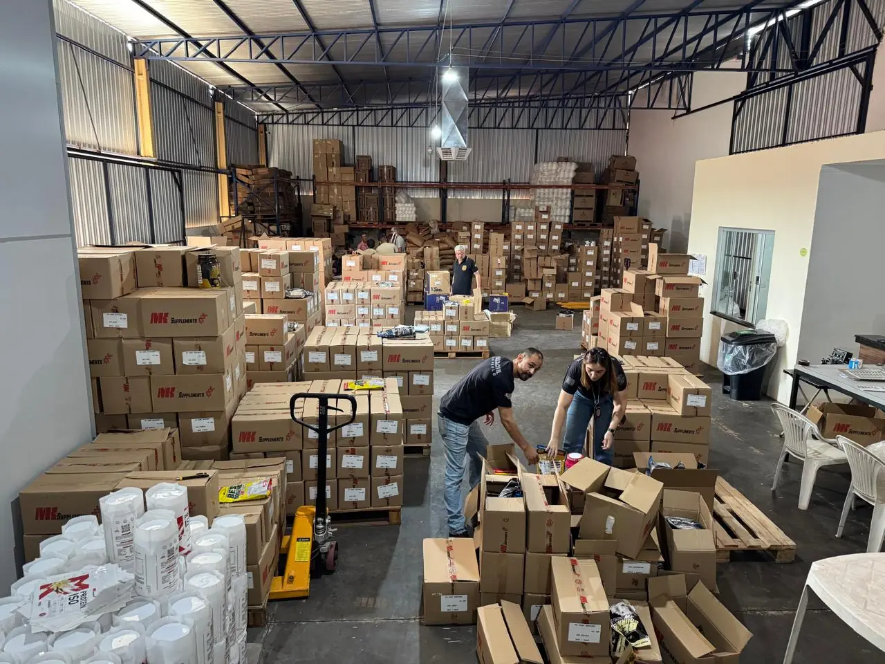 Polícia Civil faz apreensão de 4 toneladas de suplementos alimentares em Novo Horizonte