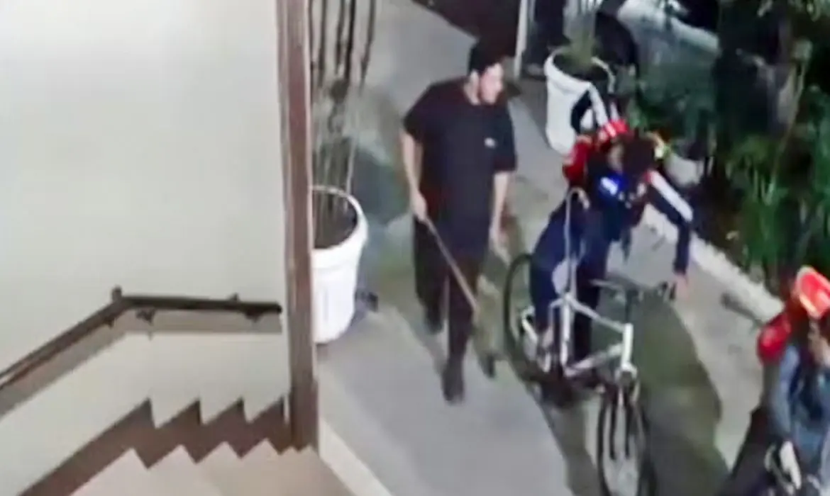 Seguranças de rua são presos por agredir ciclista até a morte no Rio (Agência Brasil)