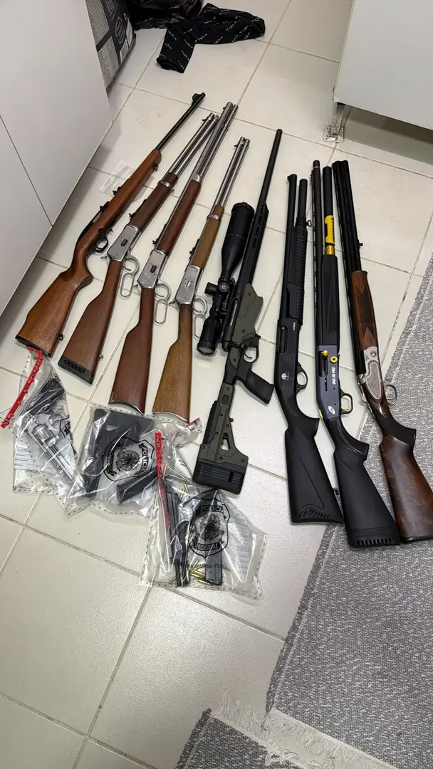 PF apreende armas em Rio Preto durante operação contra garimpo ilegal e lavagem de dinheiro
