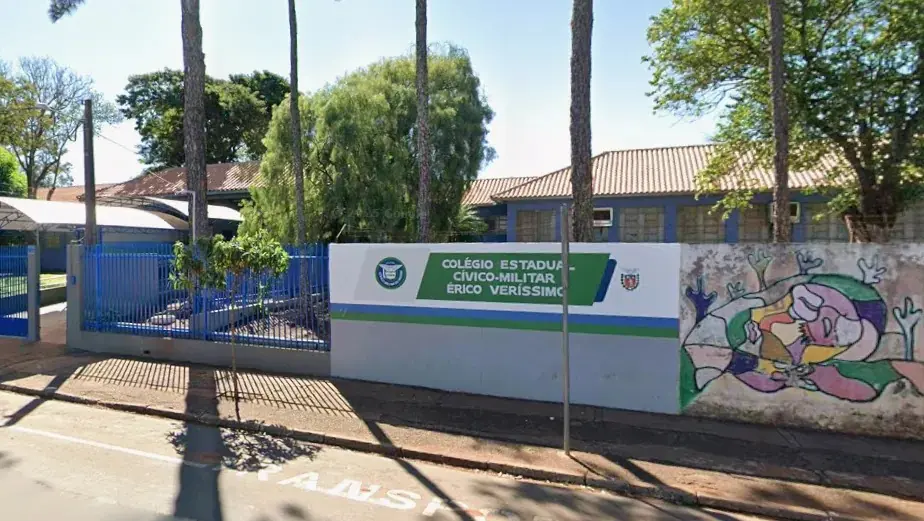 Aluna encontra câmera escondida em banheiro de colégio no Paraná