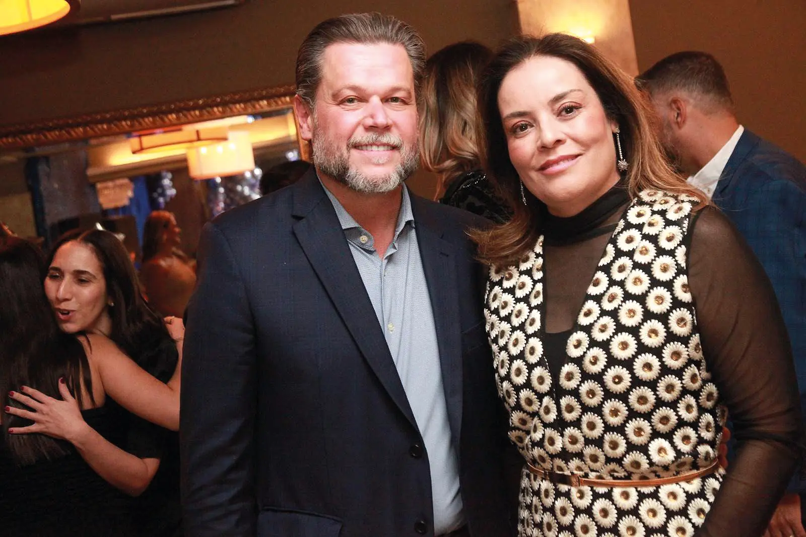 Flavio e Karina Andreotti Ferraz foram cumprimentar Adrieli Cirelli (Arnaldo Mussi)