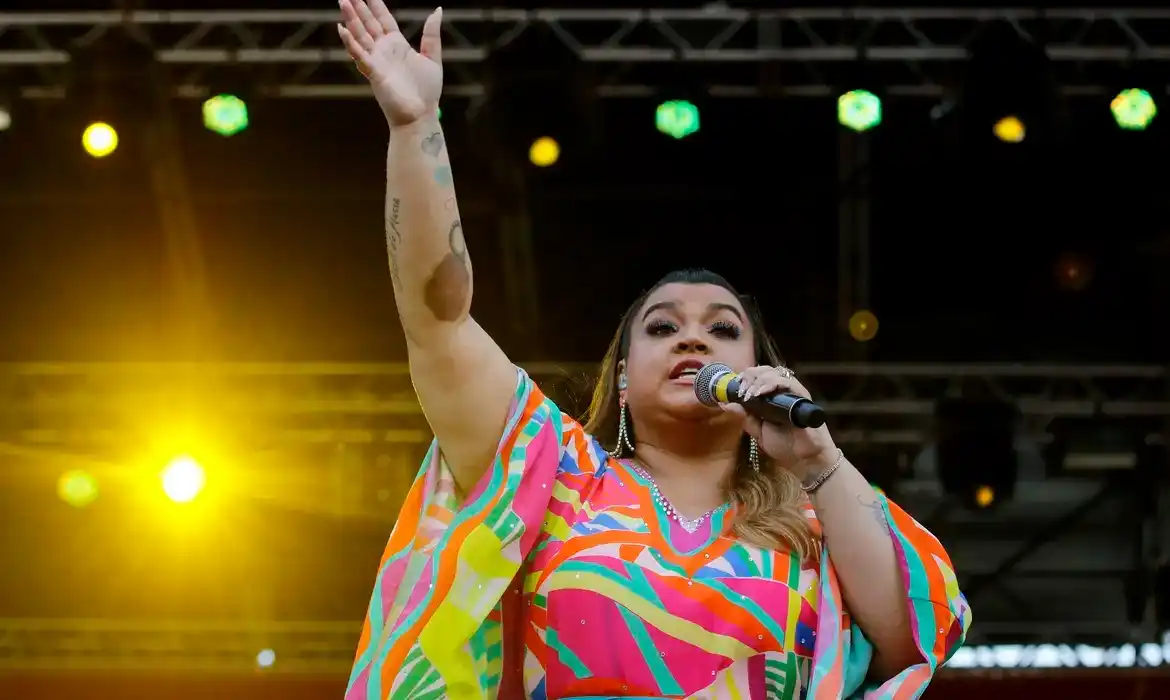 Morte da cantora Preta Gil alerta sobre os riscos do câncer colorretal