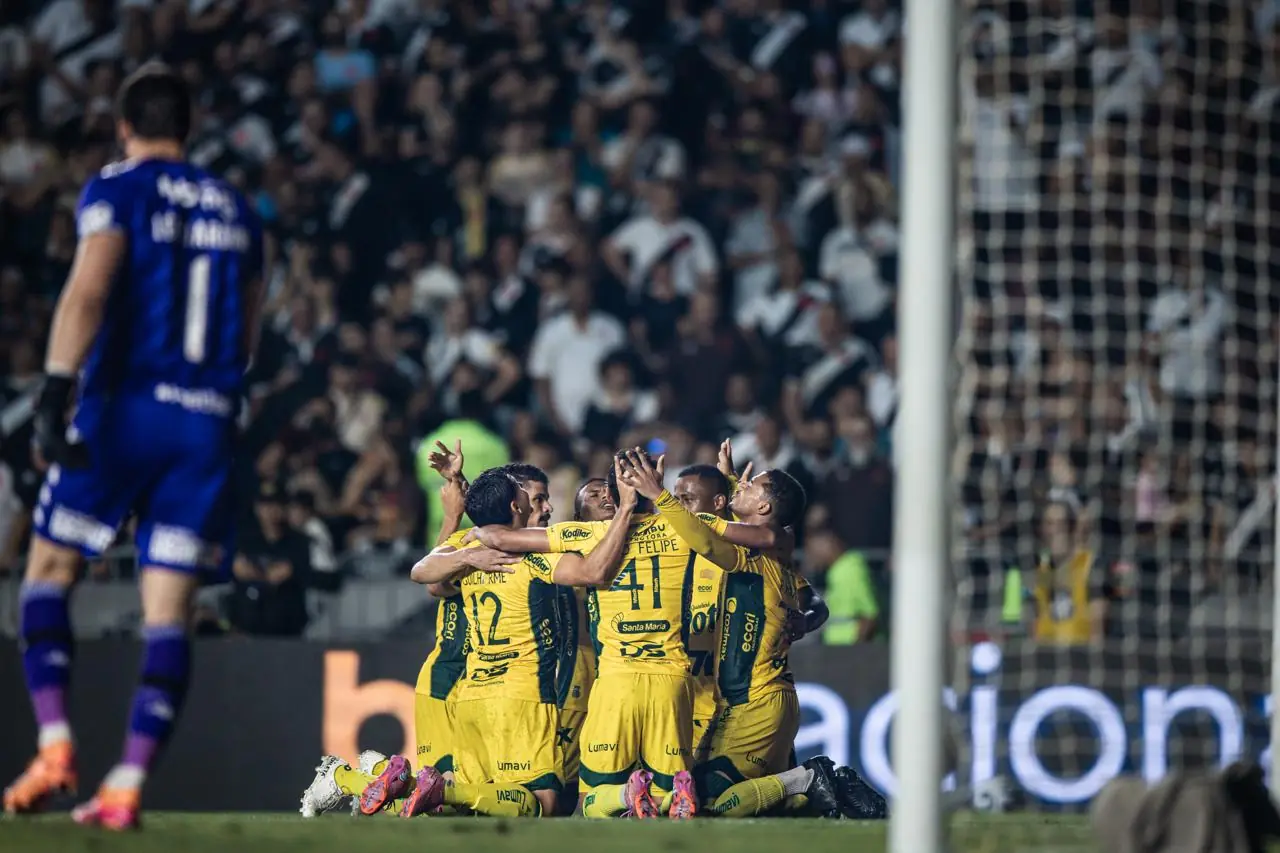 Mirassol bate Vasco em São Januário e confirma vaga direta histórica para a Libertadores