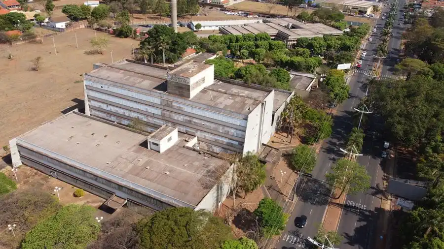 Vista aérea do imóvel do Hospital Nossa Senhora da Paz, com 12 mil metros quadrados, na avenida Anísio Haddad (Guilherme Baffi 29/9/2021)