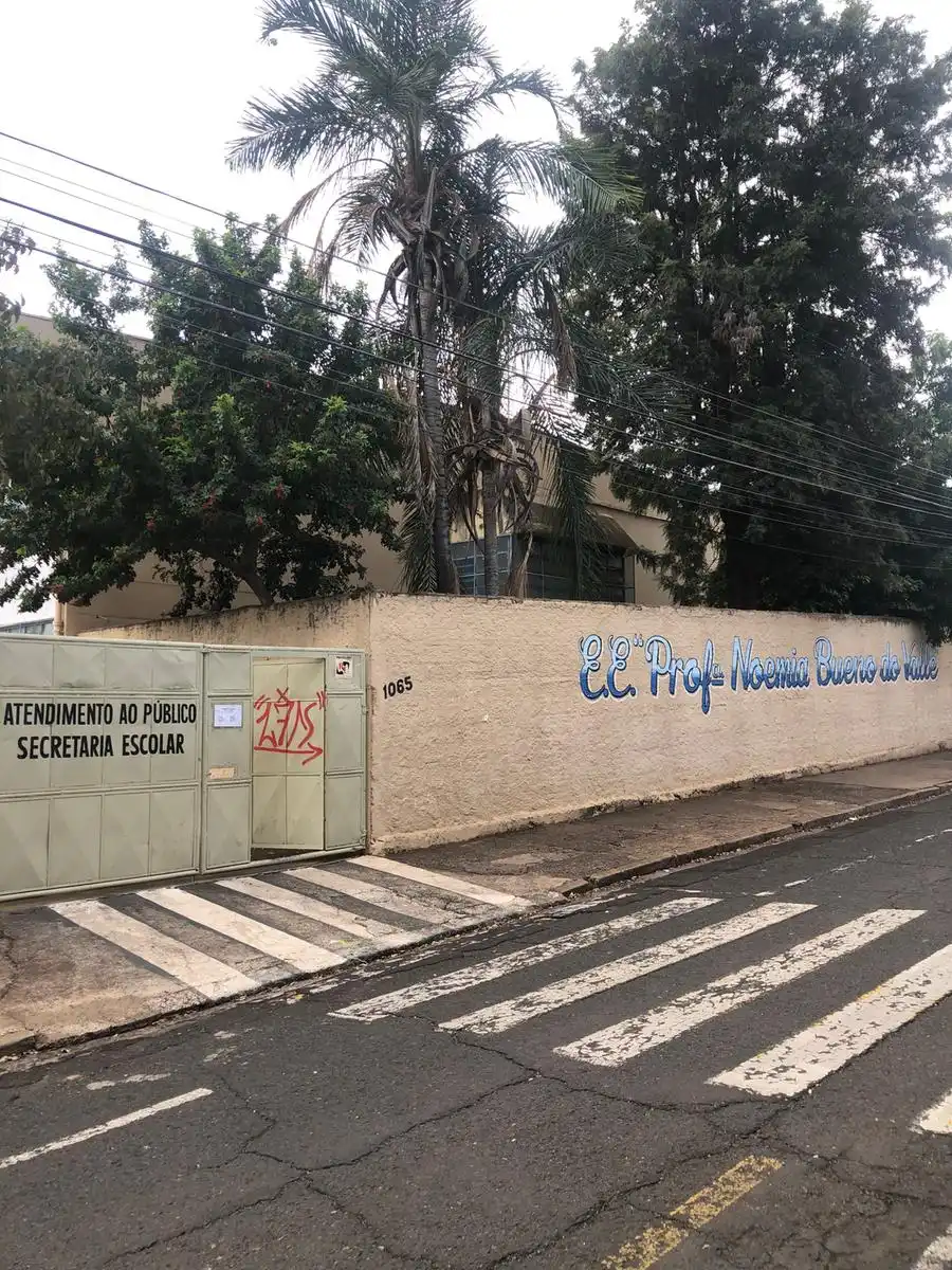Escola estadual Noêmia Bueno do Valle, na Vila Ipiranga, chegou a fazer assembleia para apresentar proposta aos pais (Johnny Torres 14/6/2022)
