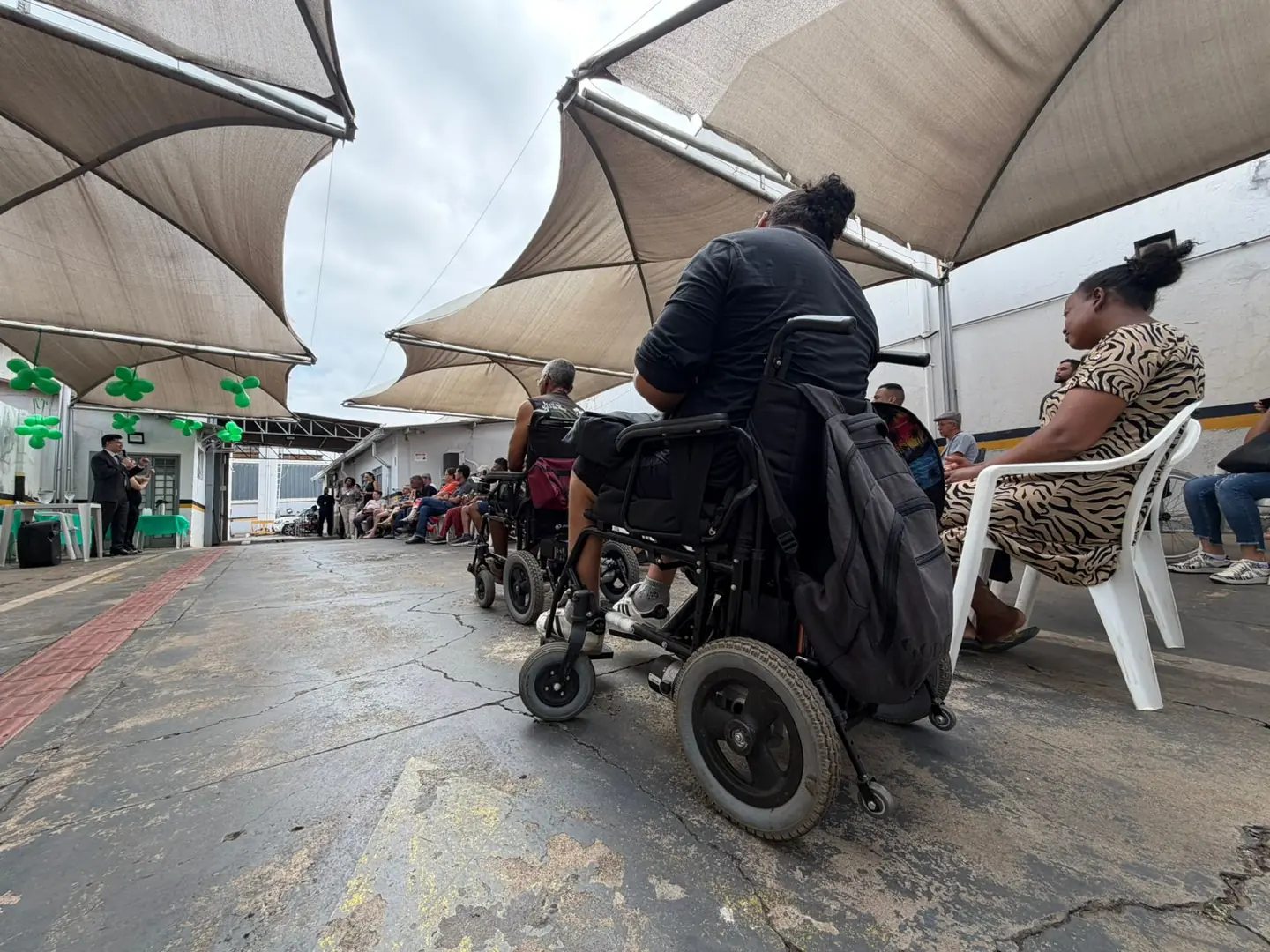 Thumbnail description