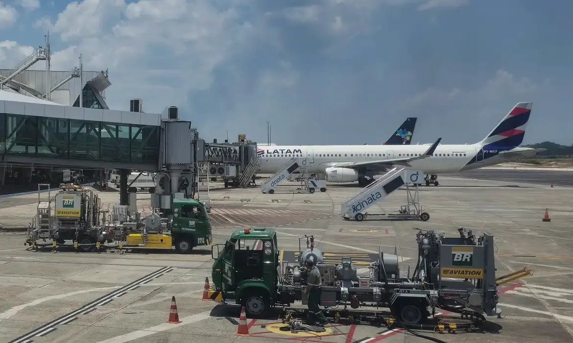 Petrobras sobe preço do querosene de aviação em 11,76%