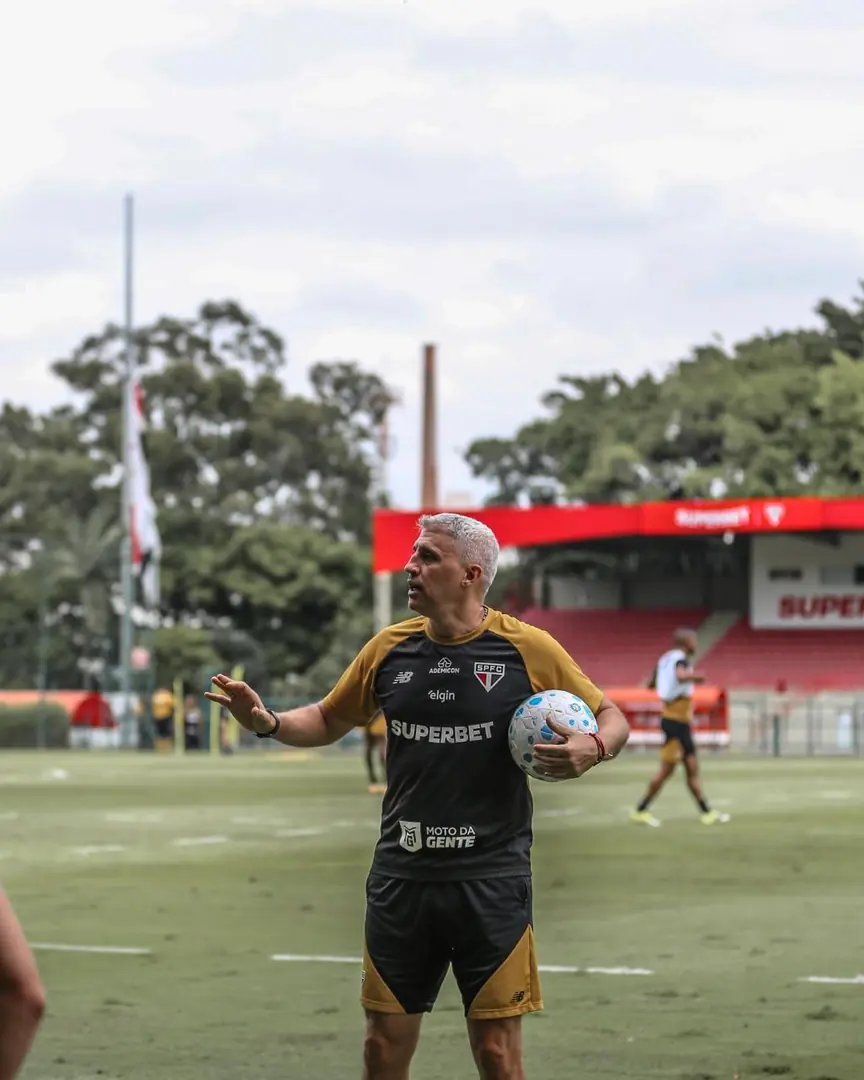 São Paulo pega o Coritiba no Paraná