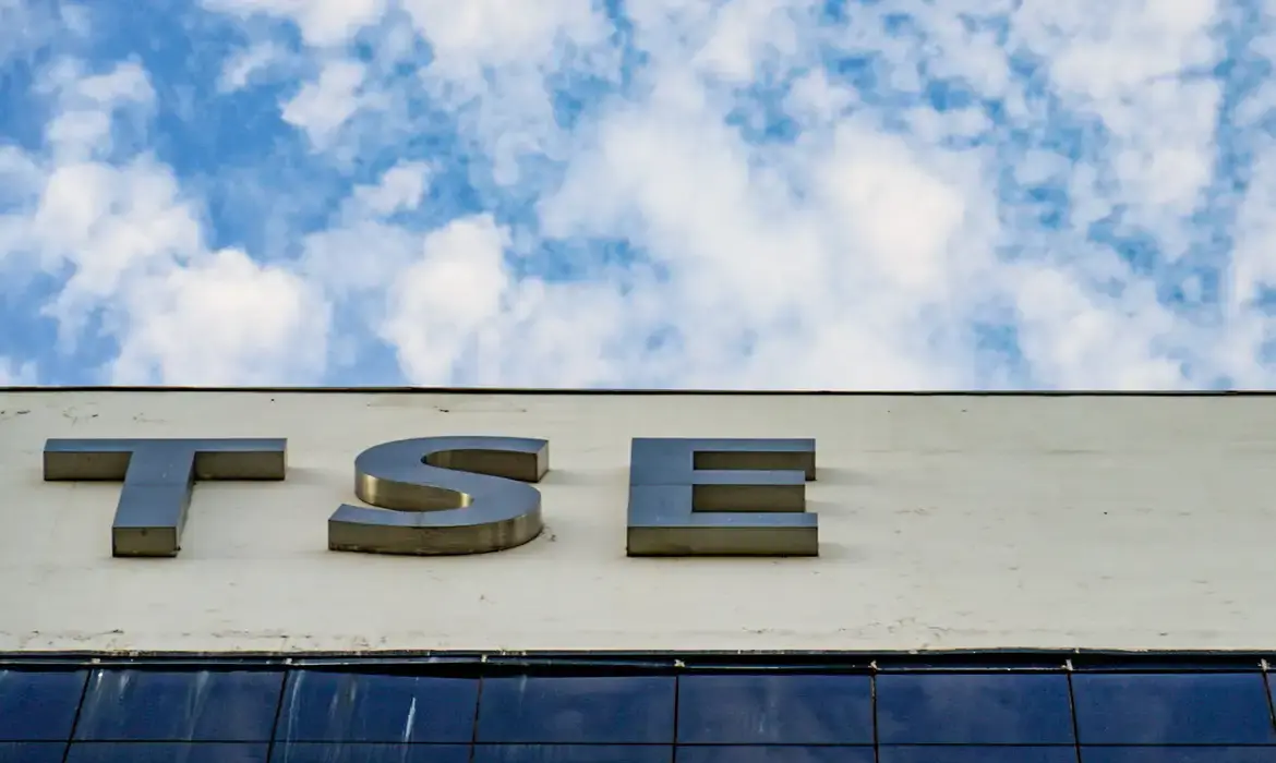 TSE cobra da Meta em 24h prova de igualdade nas campanhas