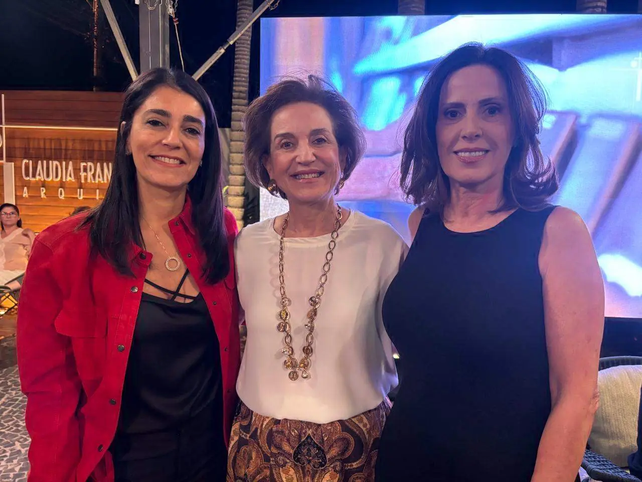Luciana Ribeiro Soubhia, Selma Bauab e Gisele Xavier, entre as convidadas do coquetel de Cláudia Togni (Arnaldo Mussi)