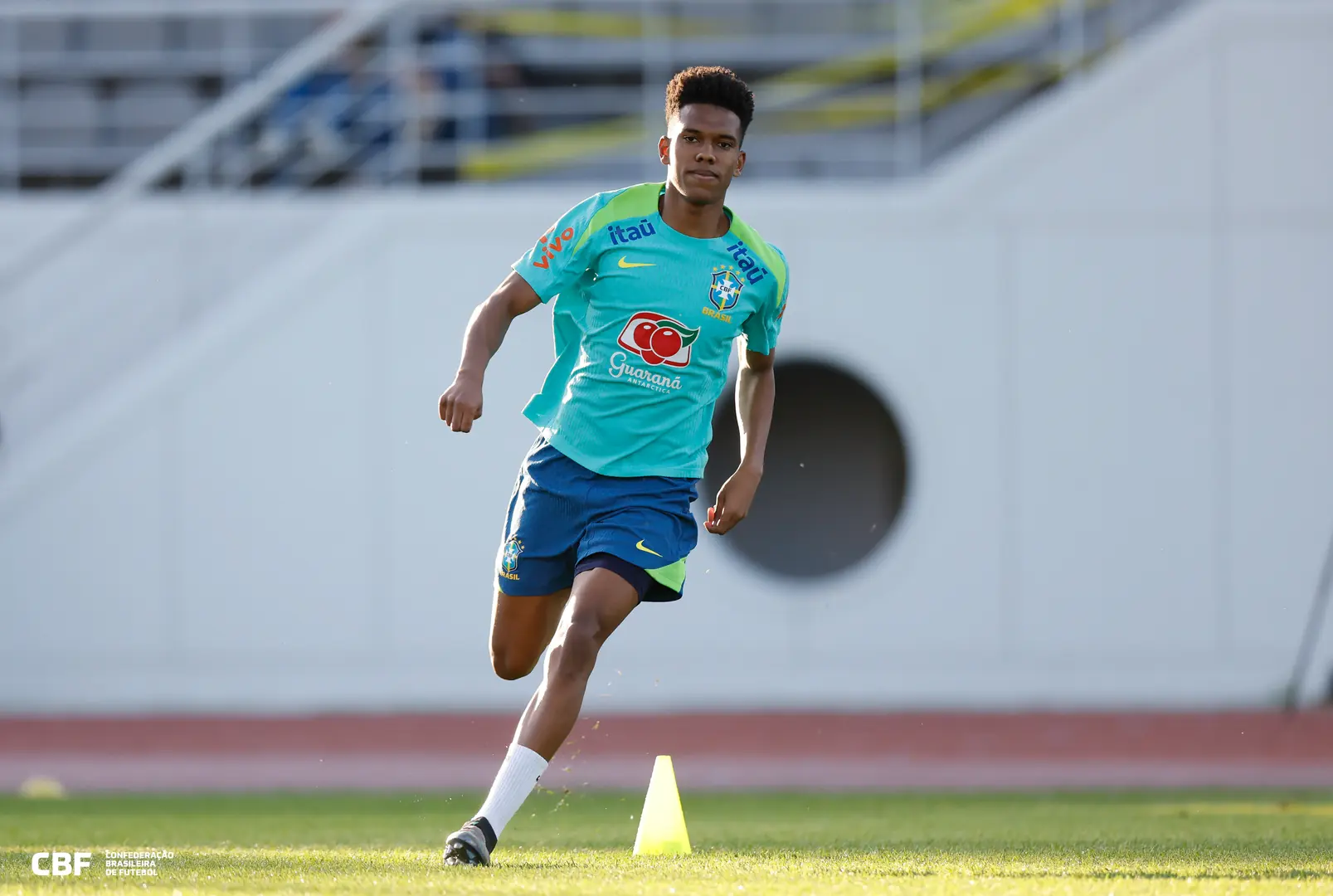 Após marcar seu primeiro gol pelo Chelsea, Estevão quer se consolidar na Seleção (Rafael Ribeiro/CBF )