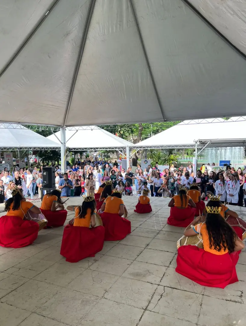 Evento Mulheres na Praça terá apresentações musicais (Divulgação)