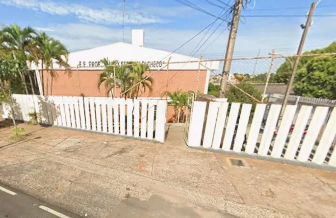 Menino sofre fratura no rosto após agressão em escola de Rio Preto