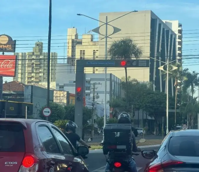 Prefeitura de Rio Preto abre licitação de R$ 21,7 milhões para sistema semafórico