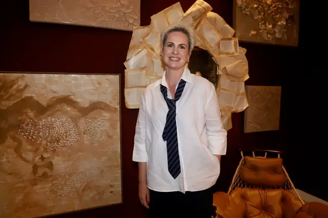 Thumbnail description