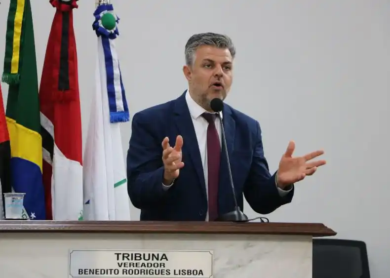 João Paulo Rillo na tribuna da Câmara: votação foi parar na Justiça (Divulgação/Câmara de Rio Preto)