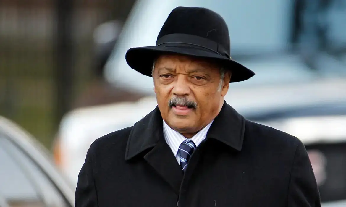 Morre aos 84 anos o pastor Jesse Jackson