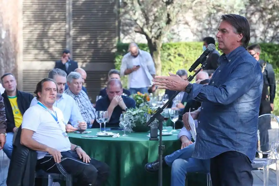 Presidente da República, Jair Bolsonaro, discursa em almoço com empresários no final de semana, no Rio Grande do Sul (Divulgação/Isac Nóbrega/PR)