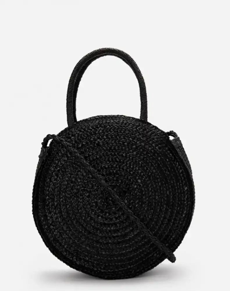 Bolsa de palha, da Amaro. R$ 189,90 / amaro.com.br (Fotos: Divulgação)