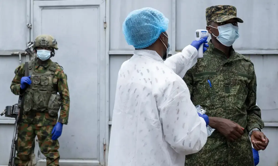 Ebola: veja cronologia da doença e entenda causa de surtos na África