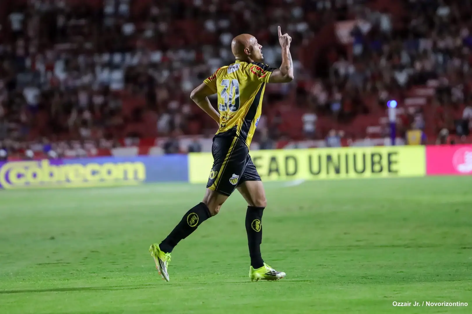 Novorizontino vence o Náutico e cola nos líderes da Série B