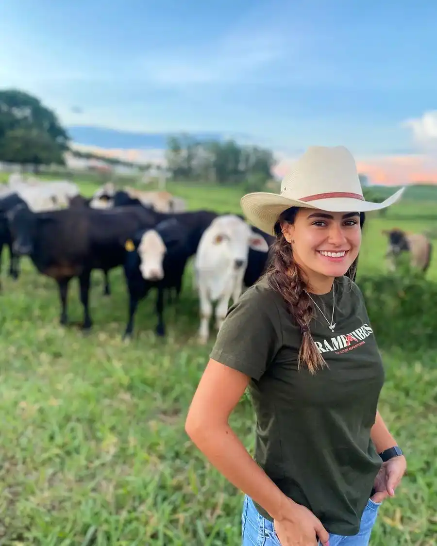 Produtora de gado leiteiro Gabriela Rodrigues: conforto para o rebanho (Divulgação)